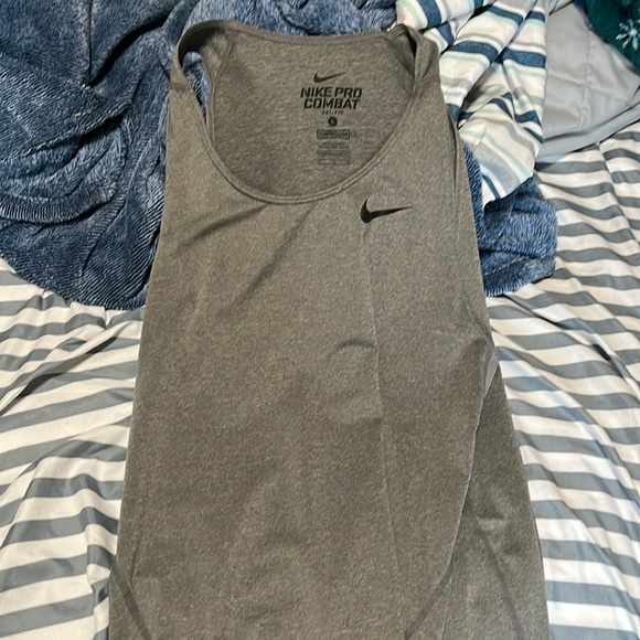 Nike tank top - Picture 1 of 1